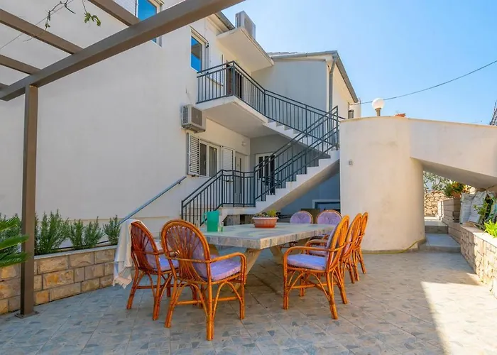 With Parking Space Hvar - 24988 Апартаменты Хвар