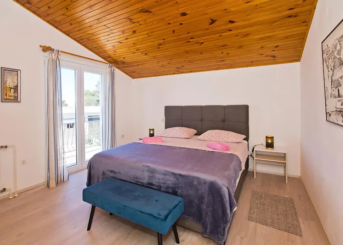 Апартаменты With Parking Space Hvar - 24988 *